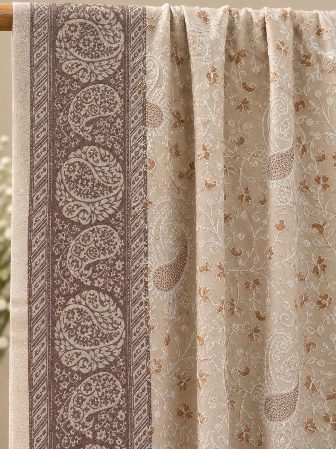 Ivory Mauve Jamawar Paisley Wool Shawl with Tassels