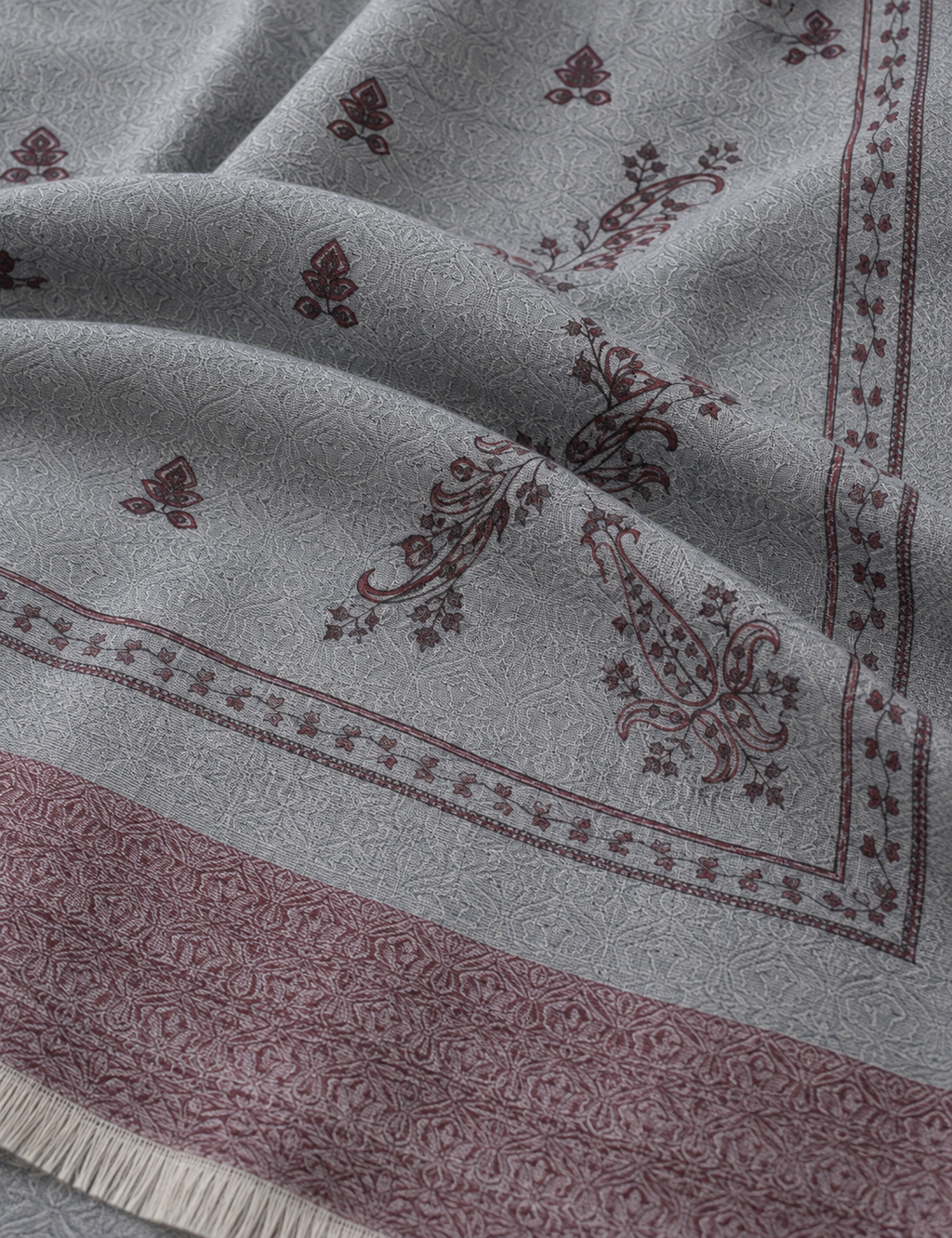 Silver-Grey Printed Stole with Paisley Corners